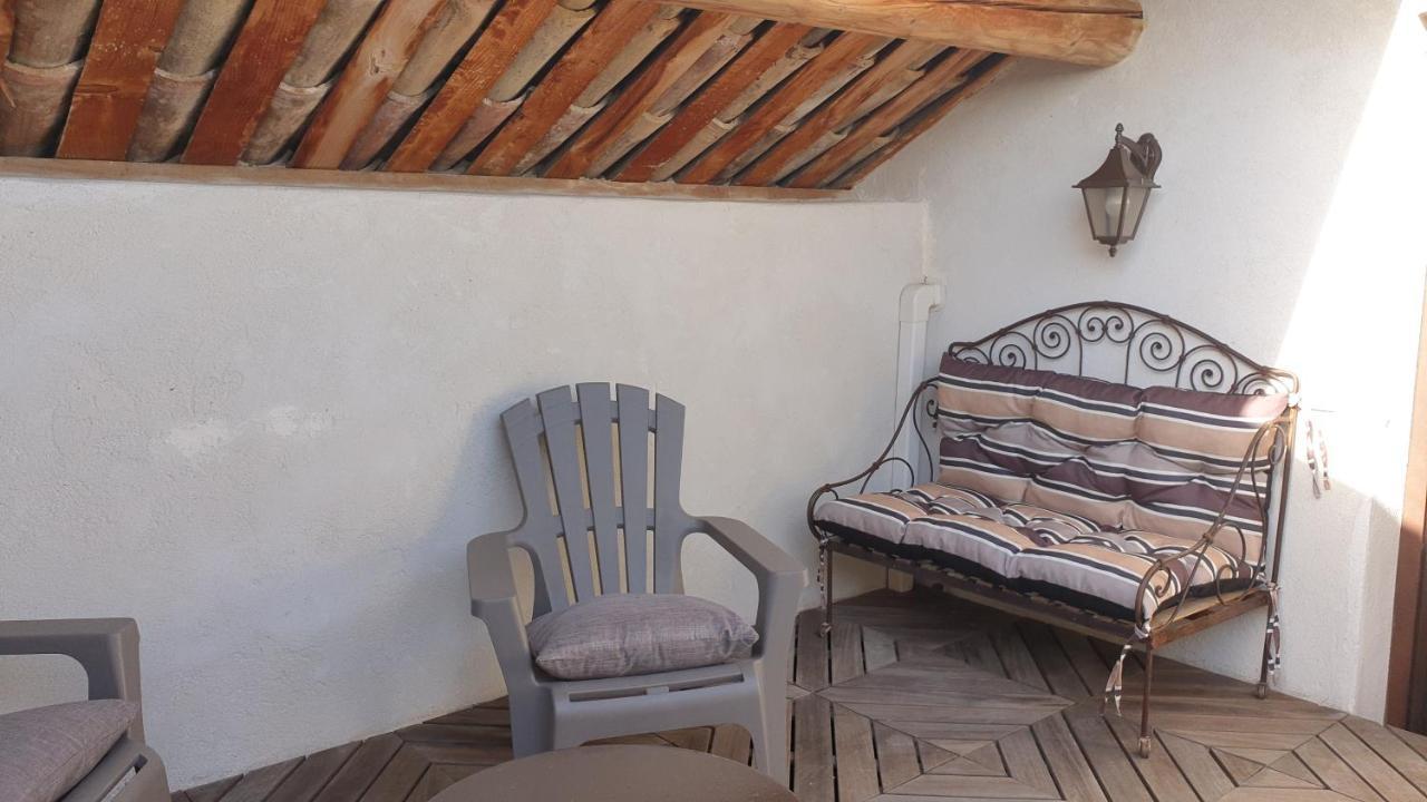 L'Angelus, Gite De Charme Au Coeur Du Vieux Village De Sablet Exterior foto